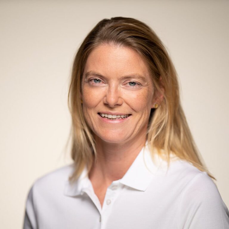 Dr. med. Daniela Depeweg